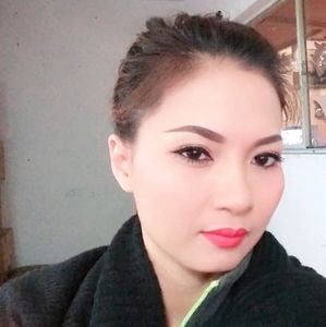 Meet your Posher, Huong